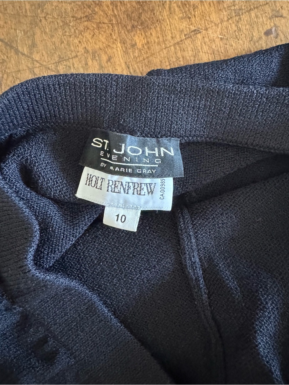 100% Wool Santana Knit St. John Collection by Marie Grey